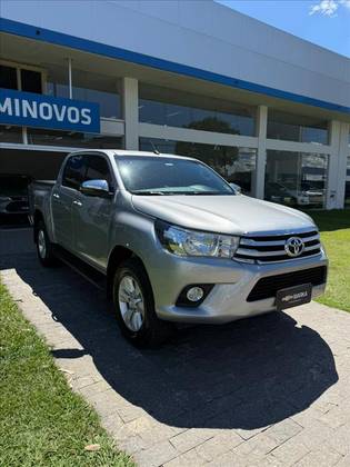TOYOTA HILUX 2.8 SRV 4X4 CD 16V DIESEL 4P AUTOMÁTICO TOYOTA HILUX 2.8 SRV 4X4 CD 16V DIESEL 4P AUTOMÁTICO